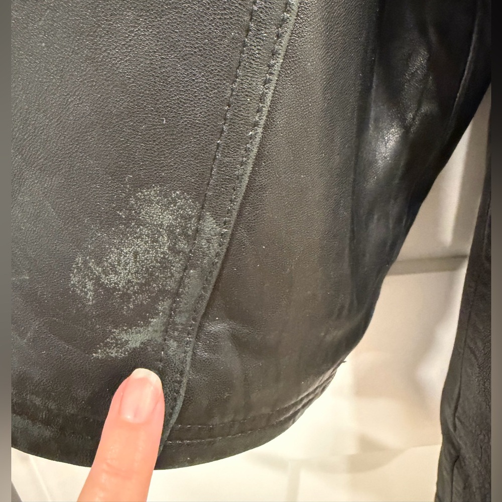 Danier Black Leather 3/4 Length Winter Jacket - Picture 11 of 12